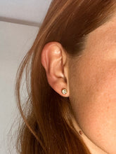 Cargar imagen en el visor de la galería, Aros Leia Oro 18k