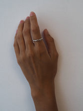 Cargar imagen en el visor de la galería, Anillo Moléculas