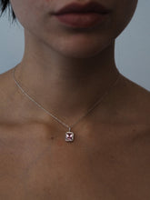 Cargar imagen en el visor de la galería, Colgante Agus