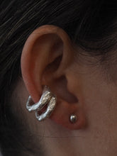 Cargar imagen en el visor de la galería, Earcuff Iara