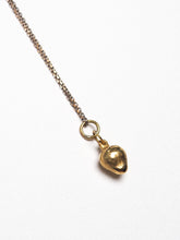 Load image into Gallery viewer, Colgante Frutilla Bronce ARCHIVO