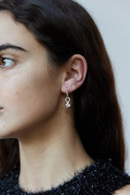 Cargar imagen en el visor de la galería, Argollitas Dana