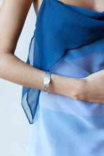 Cargar imagen en el visor de la galería, Brazalete Aída