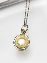 Cargar imagen en el visor de la galería, Colgante Moneda