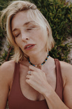 Cargar imagen en el visor de la galería, Collares Hawaii