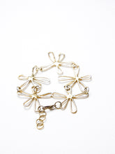 Load image into Gallery viewer, Pulsera Flora CHAU
